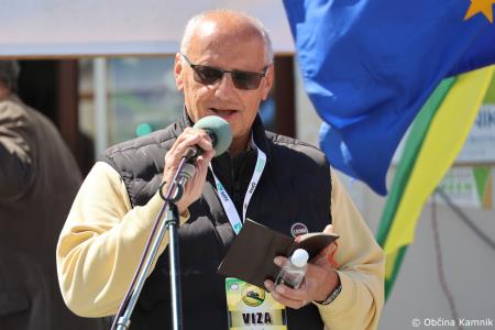 Mednarodna revija starodobnikov v Kamnik privabila ljubitelje klasičnih vozil (75)